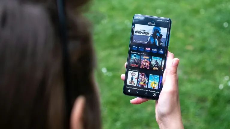 Which is the best app for watching live TV